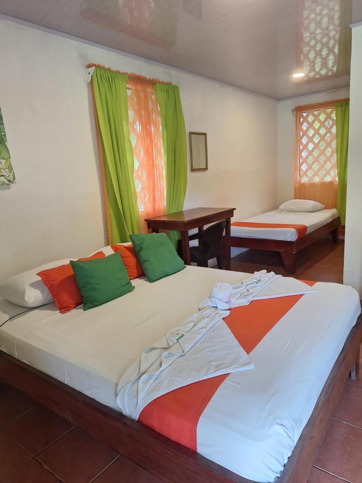 All Rankins Eco-Lodge Tortuguero Ngoại thất bức ảnh